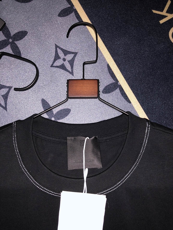 ブランドTシャツ細部ディテール